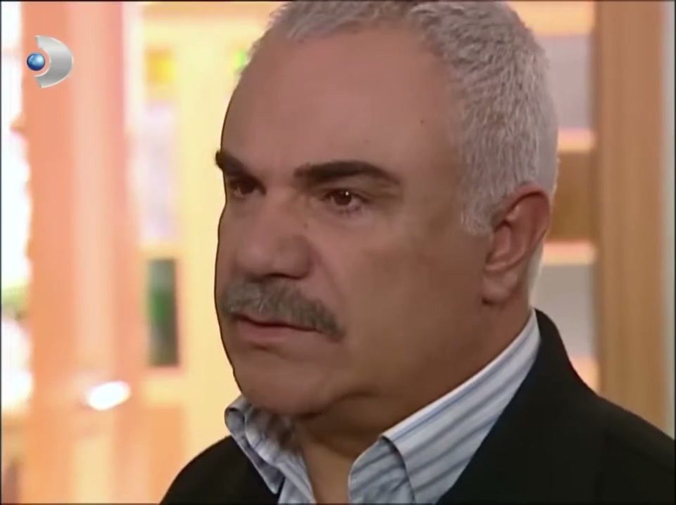 Sofrada ağaç ettiniz bizi! sahnesinden kare